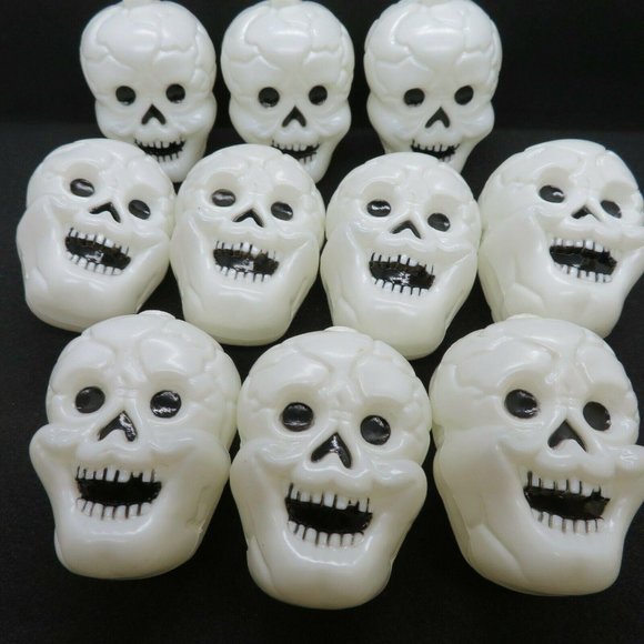 10 Vintage Plastic Blow Mold RV Patio Party String Light Covers Skulls Lot of 10 - Picture 5 of 9